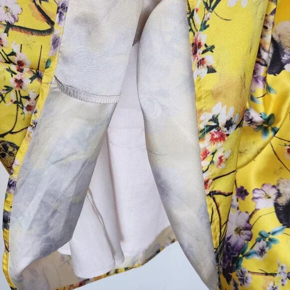 Gorgeous yellow animal patter dress - Picture 4 of 7